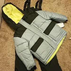 Toddler Boys Snowsuit/ Size 4t